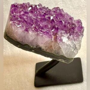 Amythest Stand